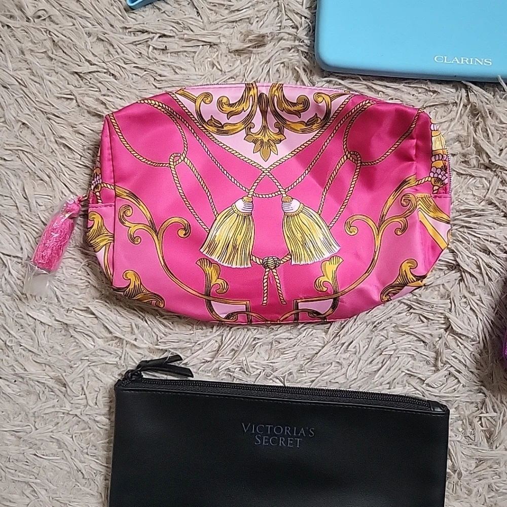 Makeup Bags Bundle Cosmetics Bags Lot Estee Lauder Clarins Clinique Imayla VS ✨️